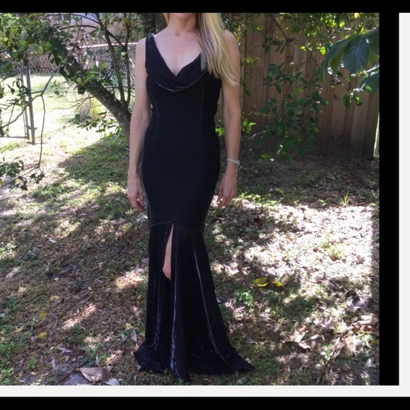 Jiki Monte Carlo French Creations gown - Picture 2 of 7